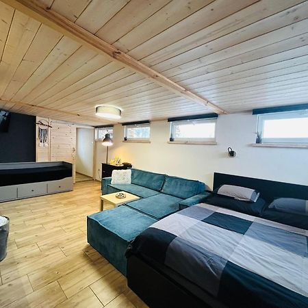 Apartman Kunst Korenov Ngoại thất bức ảnh